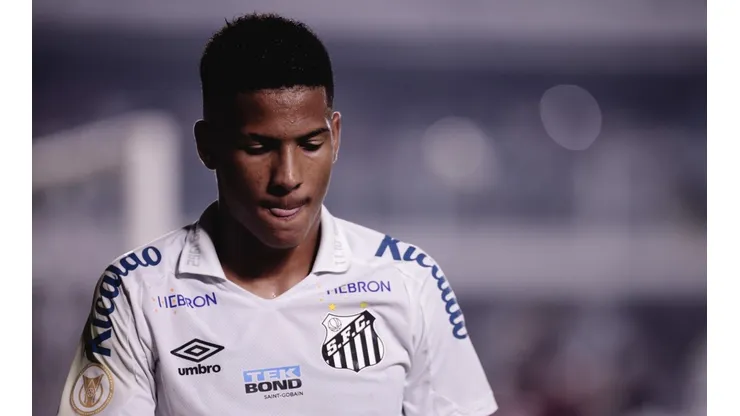 Ângelo avisou o Santos onde quer jogar - Foto: Ettore Chiereguini/AGIF