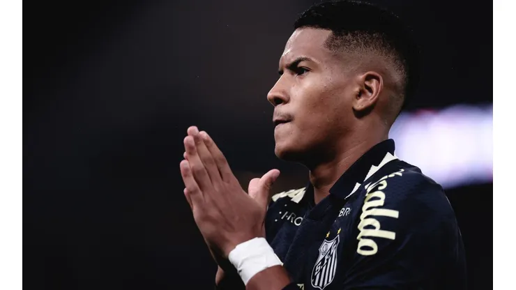 Ângelo avisou o Flamengo sobre seu futuro - Foto: Ettore Chiereguini/AGIF