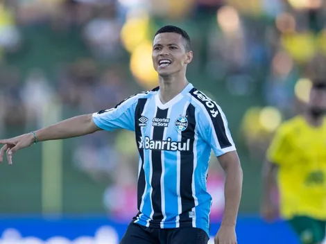 Torcida do Grêmio não para em Darlan e sugere 'dispensa' de atletas