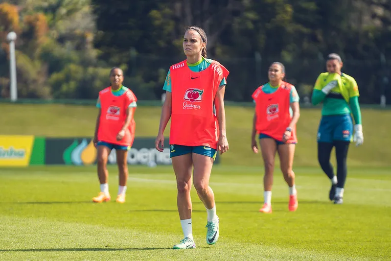 Ana Vitória em treino da Seleção Brasileira Feminina. Divulgação/Fabio Souza/CBF.