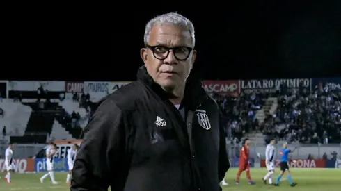 Foto: Álvaro Jr./PontePress - Hélio dos Anjos está há mais de um ano no comando da Macaca.