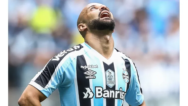 Thaciano pode estar de saída do Grêmio - Foto: Pedro H. Tesch/AGIF