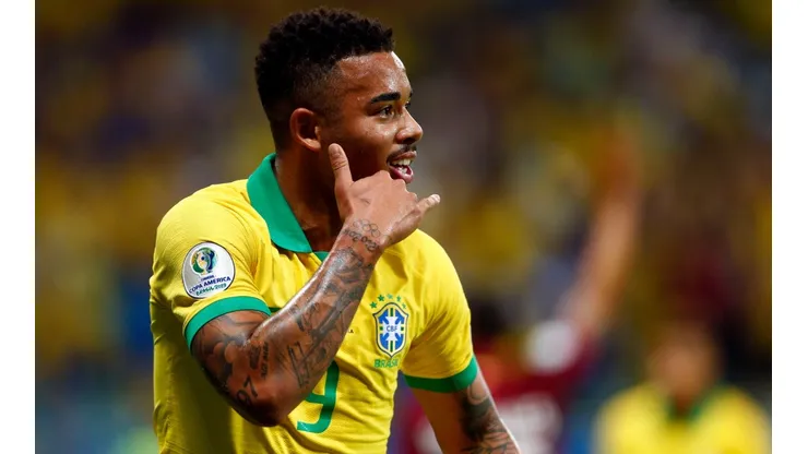 Foto: Thiago Calil/AGIF - Gabriel Jesus é agenciado por Paulo Pitombeira, mesmo empresário de Veríssimo