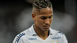 Foto: Thiago Ribeiro/AGIF - Ângelo deve permanecer no Santos