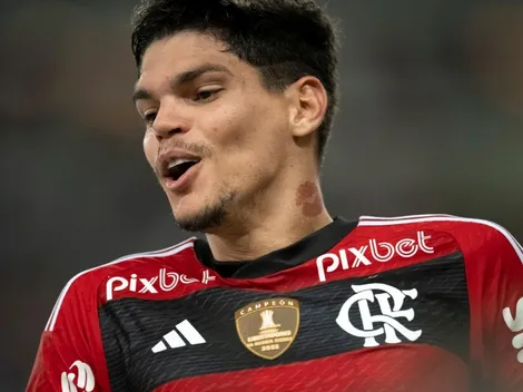 Jogador do Flamengo que elogiou Ayrton Lucas ‘tira onda’ com o Vasco