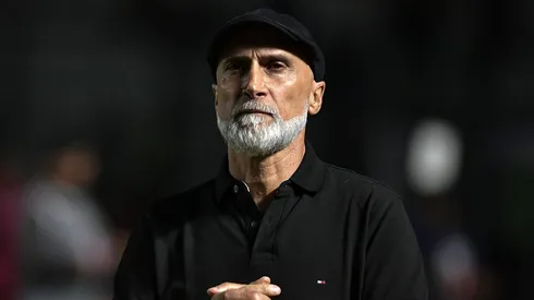 Álvaro Pacheco ficou no comando do Vasco por apenas quatro partidas