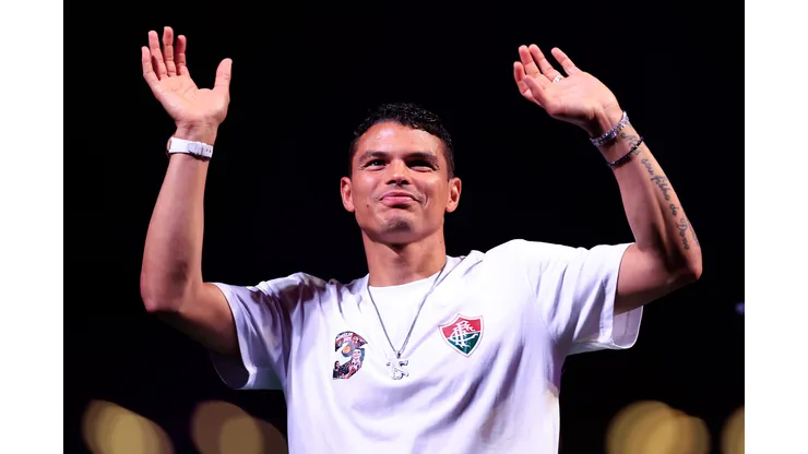 RIO DE JANEIRO, BRAZIL - JUNE 07: Brazilian defender Thiago Silva waves to supporters during his presentation as new player of Fluminense at Maracana Stadium on June 07, 2024 in Rio de Janeiro, Brazil. (Photo by Buda Mendes/Getty Images)