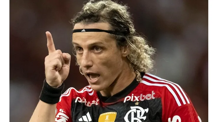 Agif/Jorge Rodrigues - David Luiz lidera prática inusitada