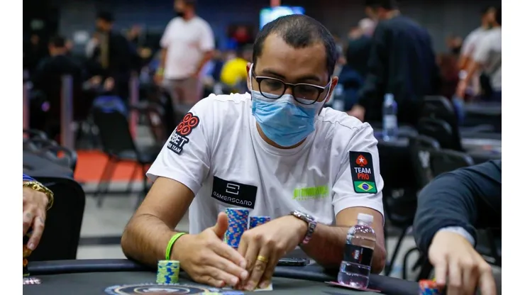 Rafael Moraes é um espécie de professor da galera do poker nas redes sociais (Foto: Divulgação/BSOP)