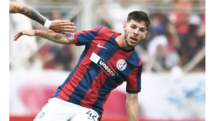 Foto: Rodrigo Valle/Getty Images/Argentina - O jovem meia argentino é alvo do Inter
