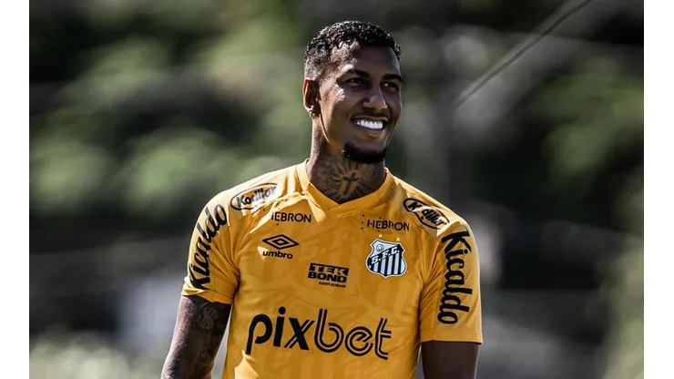 Após Rwan, Santos decide liberar +1 e revolta torcida do Peixe