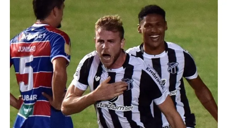 Foto: Walmir Cirne/AGIF - Klaus rescindiu com o Botafogo em 2022.