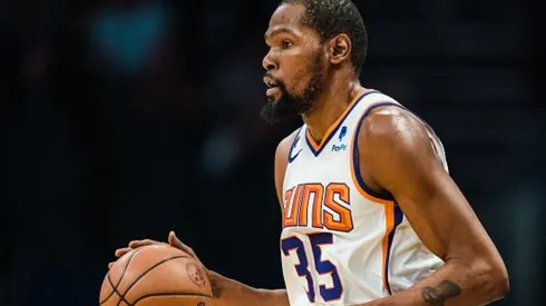 Durant com a camisa do Suns