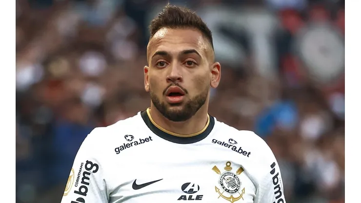 Maycon deixa clubismo de lado e coloca o Corinthians atrás de rivais