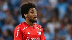 Foto: Pedro H. Tesch/AGIF - Luiz Adriano marcou um gol em três jogos desde que voltou.