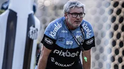 Foto: Raul Baretta/ Santos FC - Odair Hellmann vem sofrendo com a ausência de reforços.