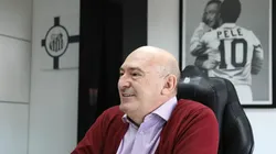 Foto: (Pedro Ernesto Guerra Azevedo/Santos FC) - Andres Rueda, presidente do Santos, foi perguntado sobre a situação de Vinicius Zanocelo envolvendo o Internacional