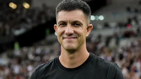 Foto: (Thiago Ribeiro/AGIF) – Maurício Barbieri pode ganhar um novo atacante no Vasco em breve