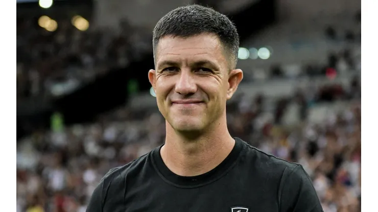 Foto: (Thiago Ribeiro/AGIF) - Maurício Barbieri pode ganhar um novo atacante no Vasco em breve