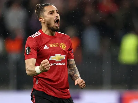 Santos expõe proposta a 'sucessor' de Alex Telles e prepara negócio