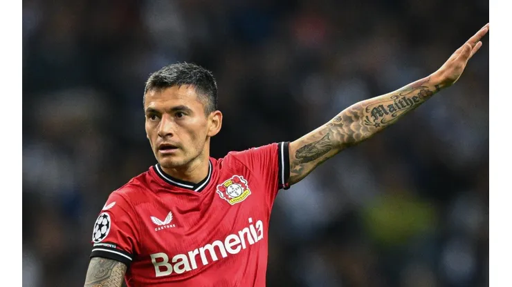 Foto: Octavio Passos/Getty Images - Aránguiz fará 34 anos em 2023.