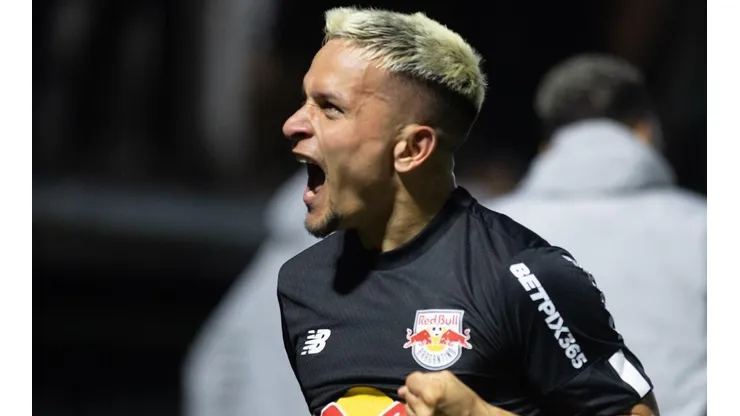 Diogo Reis/AGIF - Artur pelo Bragantino.