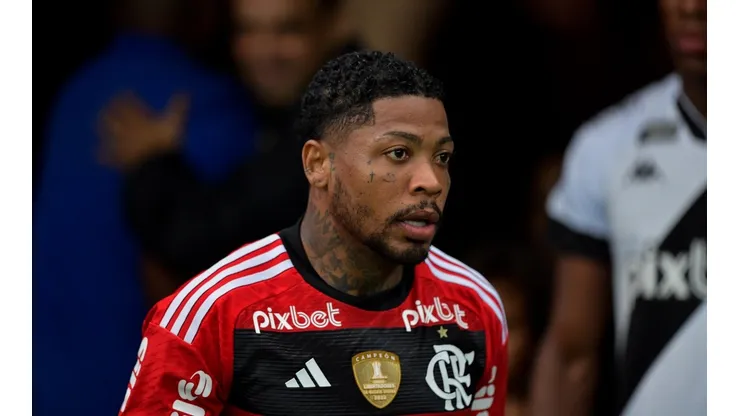 Marinho com a camisa do Flamengo - Foto: Thiago Ribeiro/AGIF