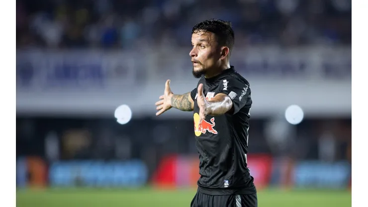 Foto: Diogo Reis/AGIF - Artur é o principal alvo do Palmeiras no mercado