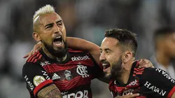 Foto: Thiago Ribeiro/AGIF - Arturo Vidal e Éverton Ribeiro