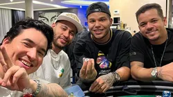 Tierry joga poker com Neymar e os "parças" (Foto: Reprodução instagram oficial Tierry @tierry)
