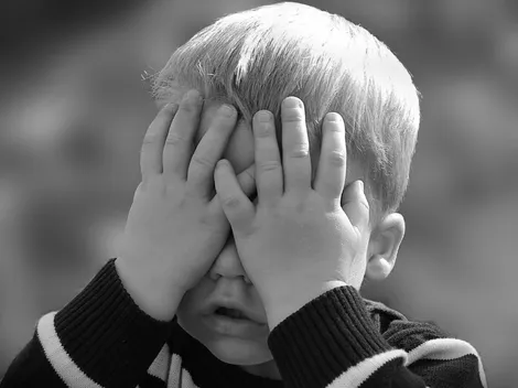 Uso excessivo de celulares e outros aparelhos podem impactar na alternância de crianças