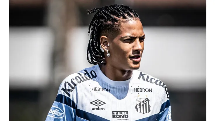 Foto: Raul Baretta/ Santos FC - Ângelo em treino da equipe da Baixada Santista.