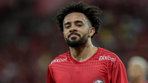 Claudinho se posiciona após Zenit oferecer renovação