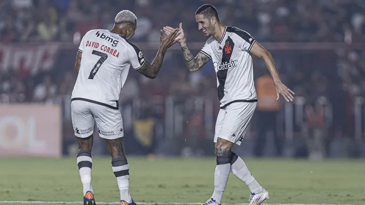 Vasco bate Atlético-GO fora de casa e vence quarta partida seguida no Brasileirão 2024. Foto: Heber Gomes/AGIF