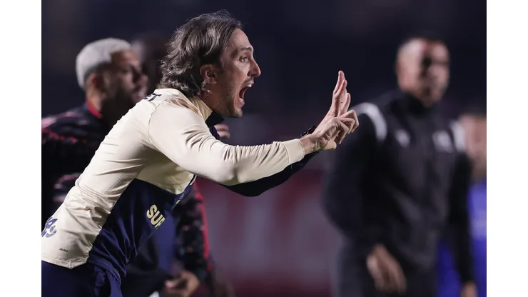 Zubeldía técnico do São Paulo com mais um cartão