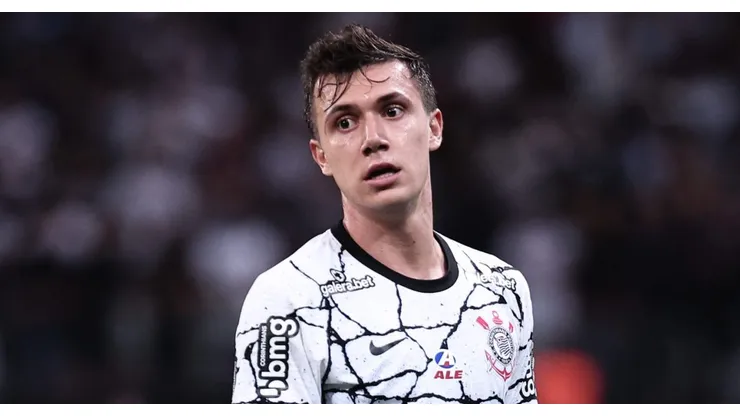 Lucas Piton nos seus tempos de Corinthians. Negociação virou problema no Parque São Jorge