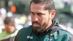 Gabriel Machado/AGIF - Treinador do Coritiba.