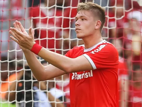 “Tenta a contratação por empréstimo”: Barcelos se movimenta no mercado e busca ‘parça’ de Bruno Fuchs na Rússia