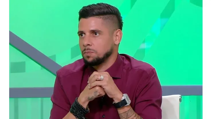 Cicinho revela proposta para se envolver com esquema de apostas