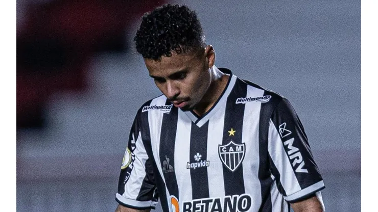 Foto: Heber Gomes/AGIF - Allan: volante do Atlético se manifestou sobre as críticas ao Galo