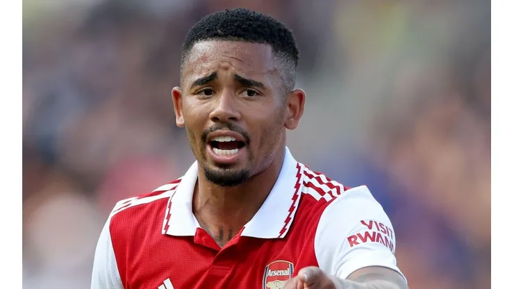 Gabriel Jesus, em ação pelo Arsenal - Foto: Alexander Hassenstein/Getty Images
