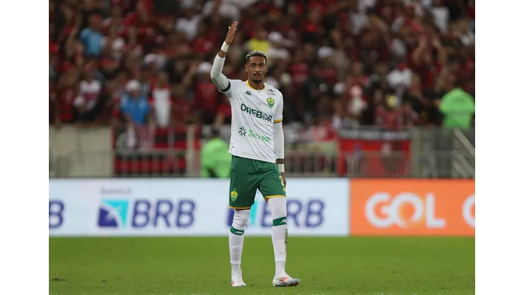Palestino e Cuiabá brigam por vaga na Sul-Americana.