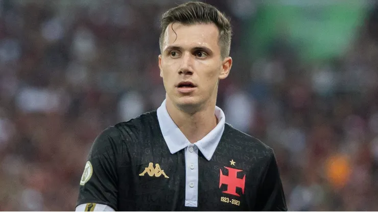 Lucas Piton durante partida entre Vasco e Flamengo, no Maracanã, pelo Campeonato Brasileiro, no dia 02/06/2024.