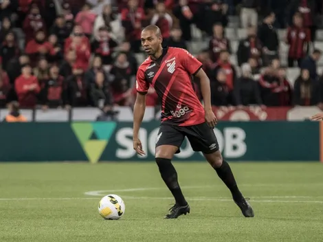 Com 'pupilo' Fernandinho, Felipão monta escalação 'ousada' do Athletico-PR contra o Santos