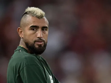 "Nossa circulação foi lenta..."; Eduardo Berizzo 'detona' Vidal e Pulgar após derrota da Seleção Chilena