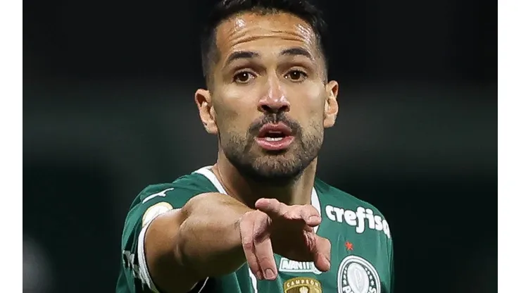 Foto: Cesar Greco - Torcida do Palmeiras chegou a pedir Andrei Girotto no lugar do criticado Luan (foto)