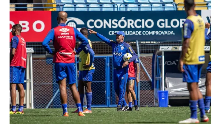 Foto: Leandro Boeira/Avaí - Lisca fez mais um treinamento nesta sexta-feira