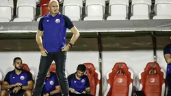 Paulo Paiva/AGIF - Dal Pozzo no comando do Timbu.