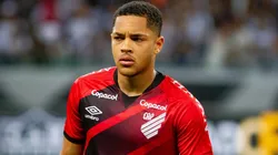 Foto: Fernando Moreno/AGIF- Vitor Roque completou apenas 17 anos em 2022