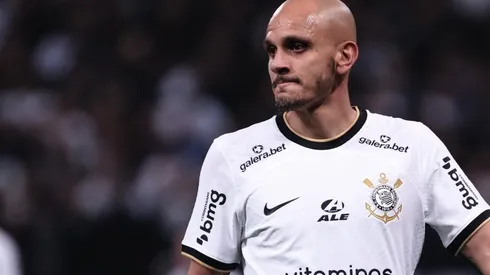 Ettore Chiereguini/AGIF/ Fábio Santos, Gil e +3 são poupados por Vítor Pereira para duelo contra o América-MG.